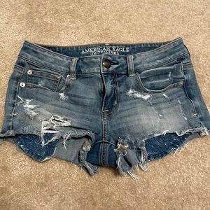 American Eagle Outfitters - Blue Ripped Jeans